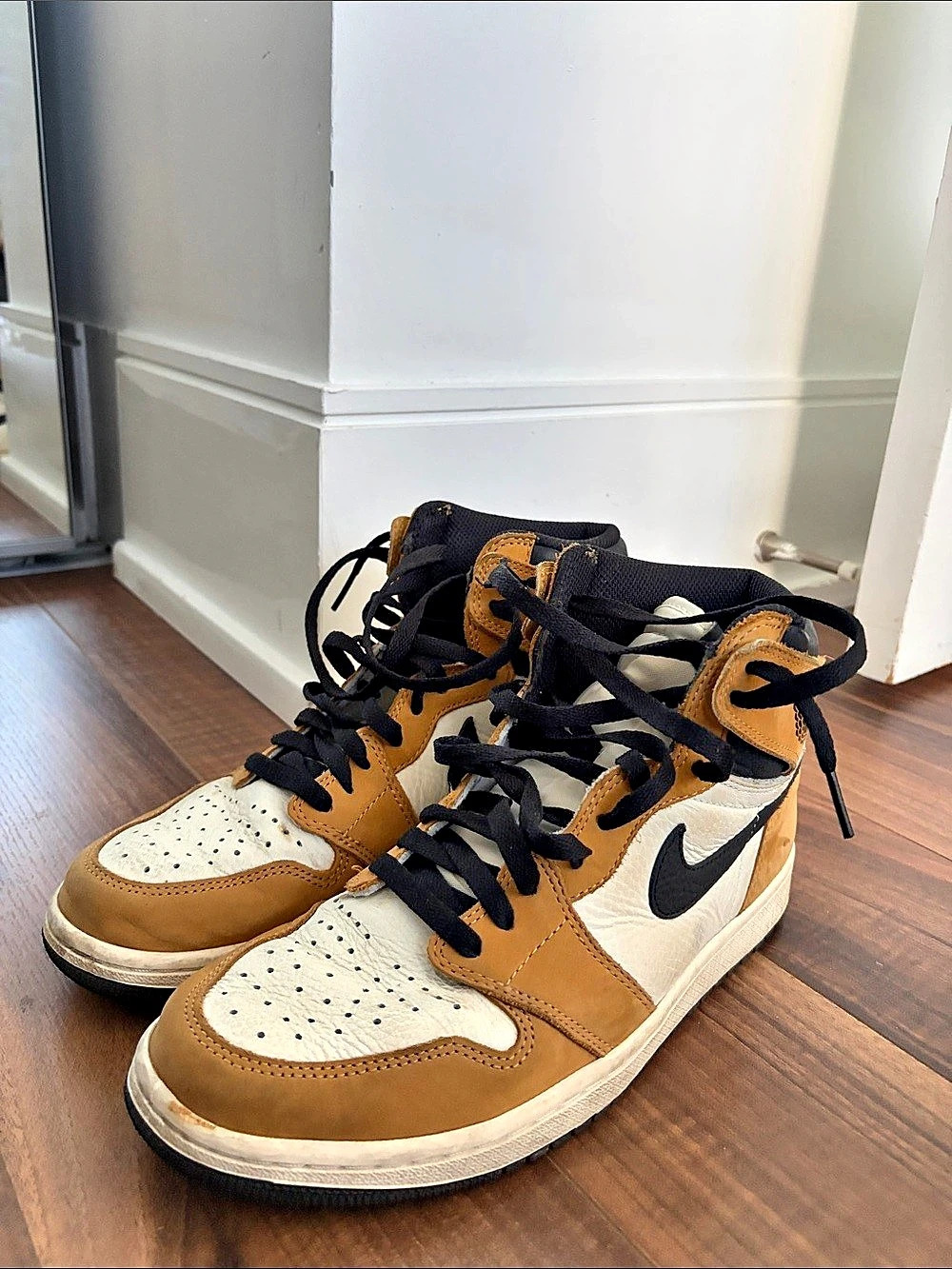 Nike Air Jordan 1 Retro High OG High Top Sneakers Brown & White